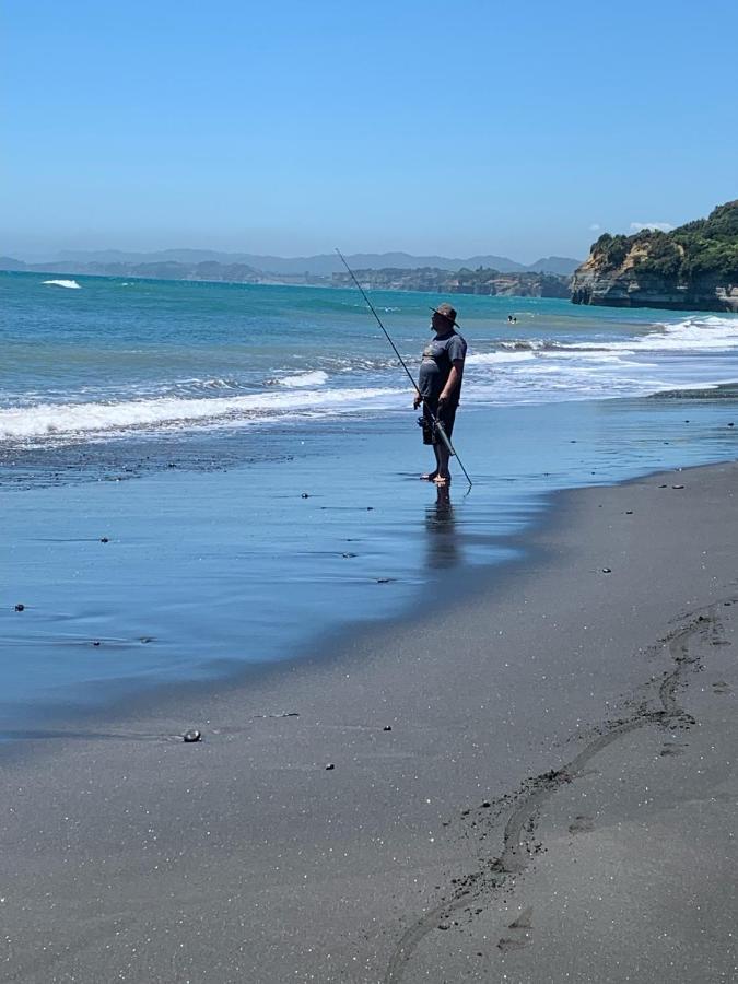 Urenui Beach Bach Kültér fotó